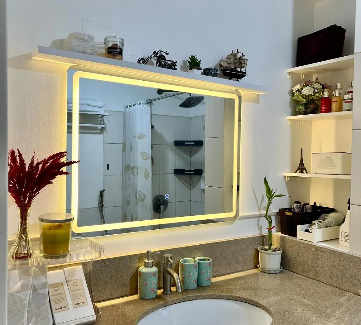 Nestnook In Acacia Estates Apartment Manila